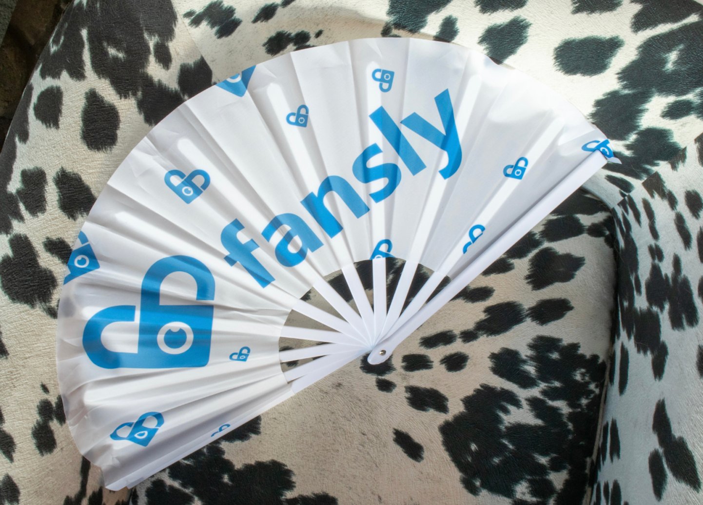 Fansly Fan product image (5)
