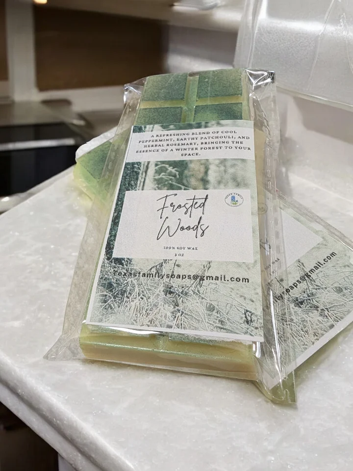 Frosted Woods Wax Melts – A Refreshing, Earthy Escape product image (1)
