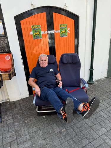 Forget dancing in the streets… this is reclining in the seats! 💺🍀✈️

#aviation #airplanes #plane #aviationlovers #ireland