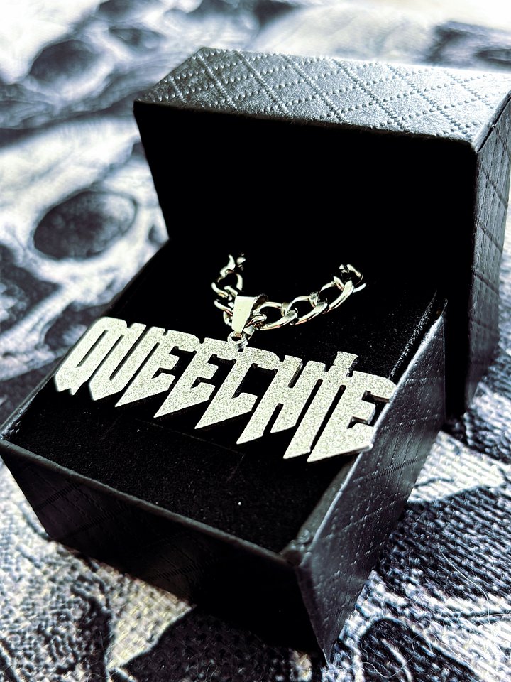 QUEECHIE Necklace & Pendant product image (1)