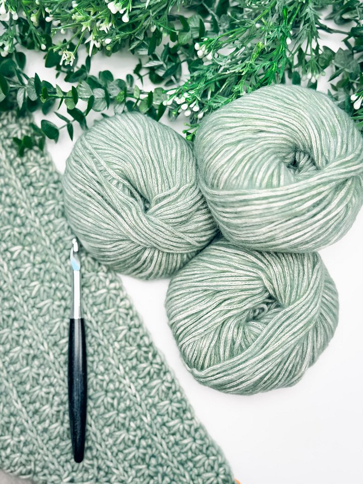 Petal Loop Stitch Crochet Cardigan product image (2)