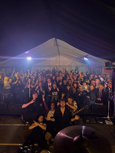 ONE MORE SONG? WE’LL GIVE YOU TWO! 🤘
Thank you so much Wildfire, you were absolutely incredible! Your energy was amazing 🖤

#...