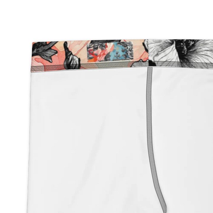 Hibiscus Dreams All-Over Capri Leggings product image (2)