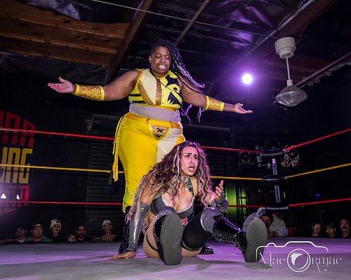 So nobody move
‘Cause I was sent to warn you
The devil’s right behind you.
📸: @macormacimageworks 
.
.
.
.
.
#prowrestling #s...