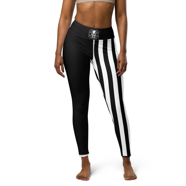 Maltese cross and skull yoga leggings product image (1)