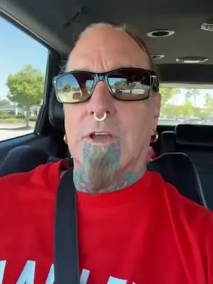 A massive Coal Chamber surprise is coming... and the backstory will give you goosebumps 😳🔥 Dez Fafara reveals drummer Mikey 