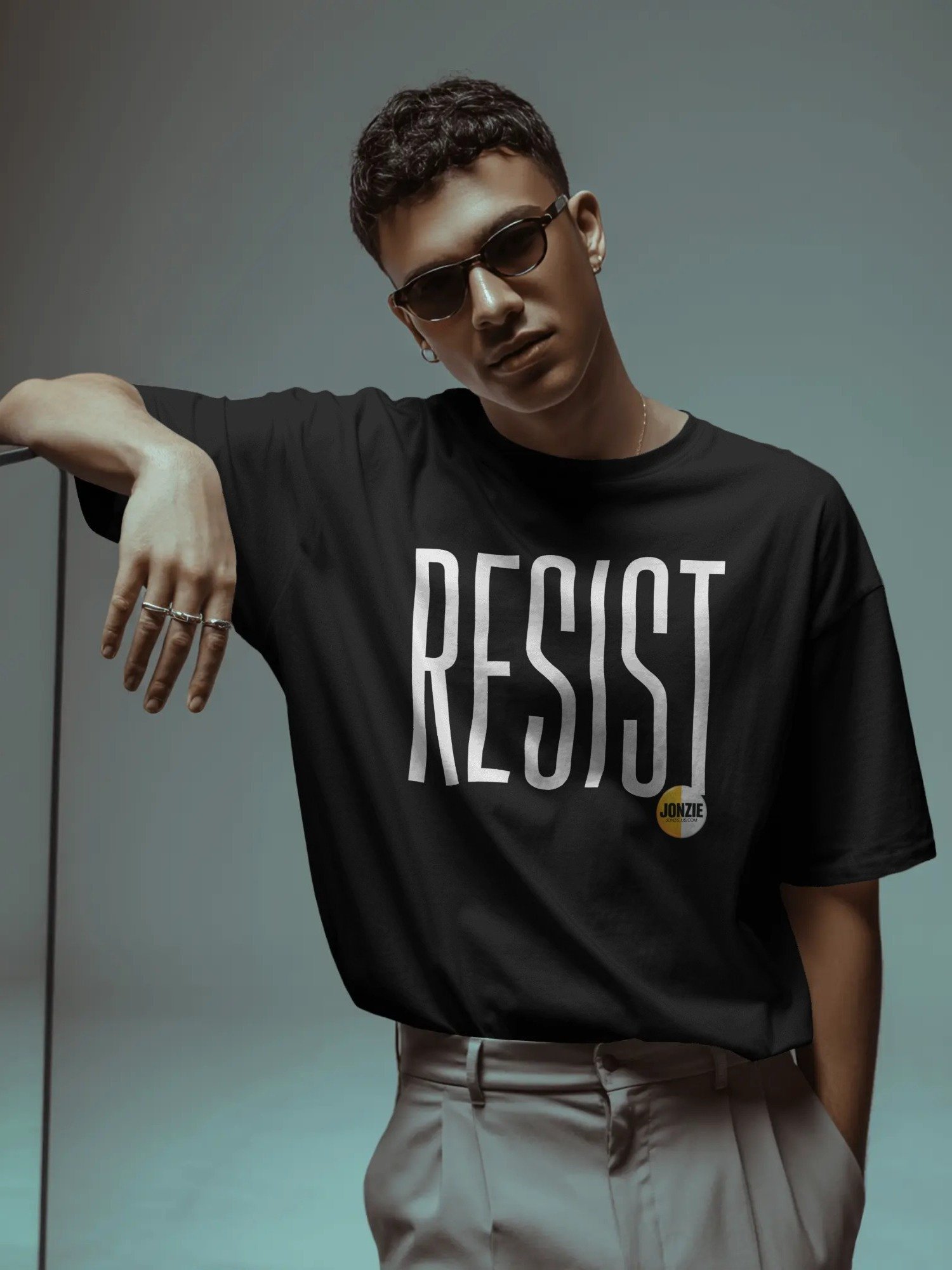 RESIST T-Shirt product image (20)