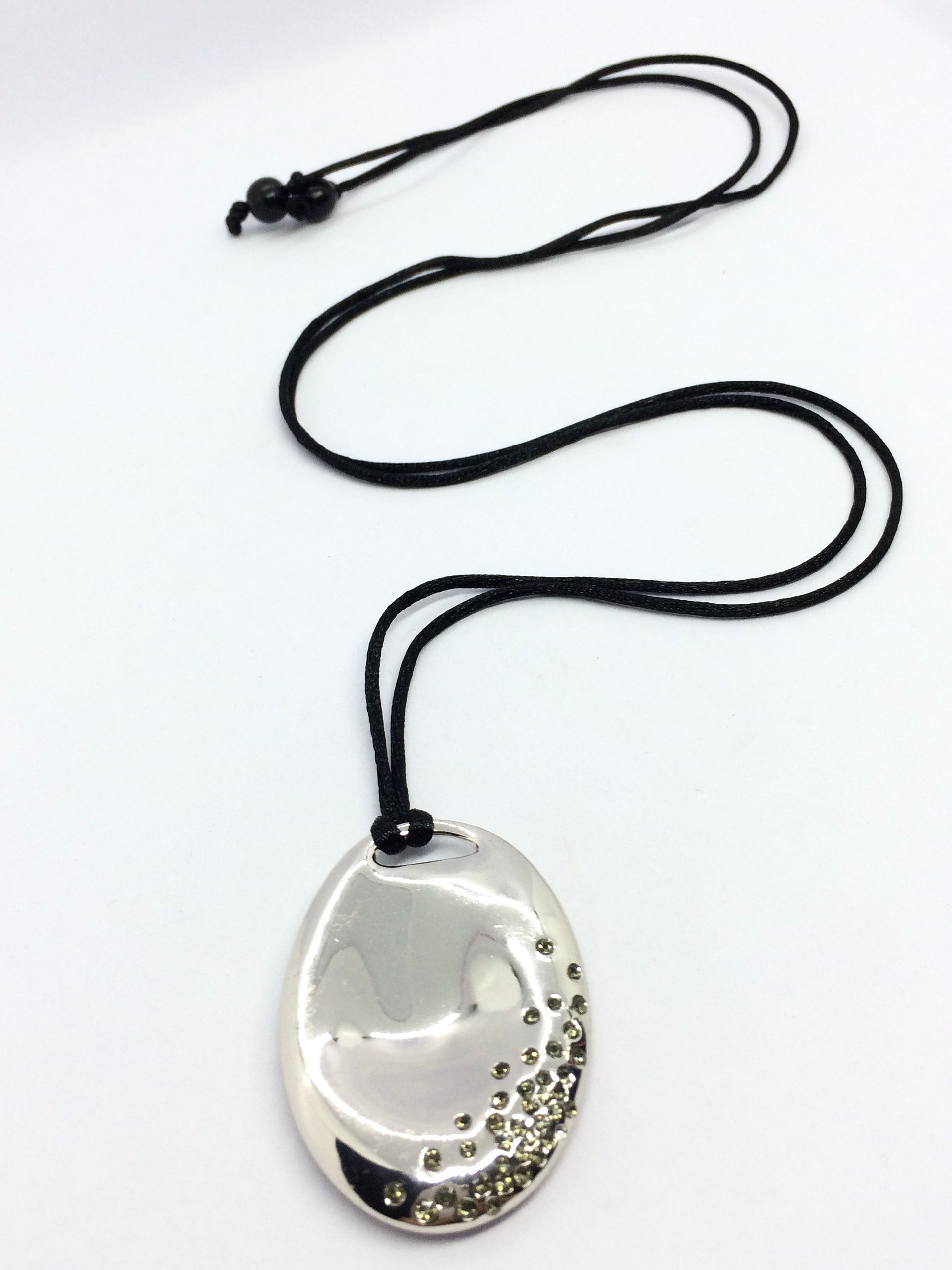 Orb Necklace product image (10)
