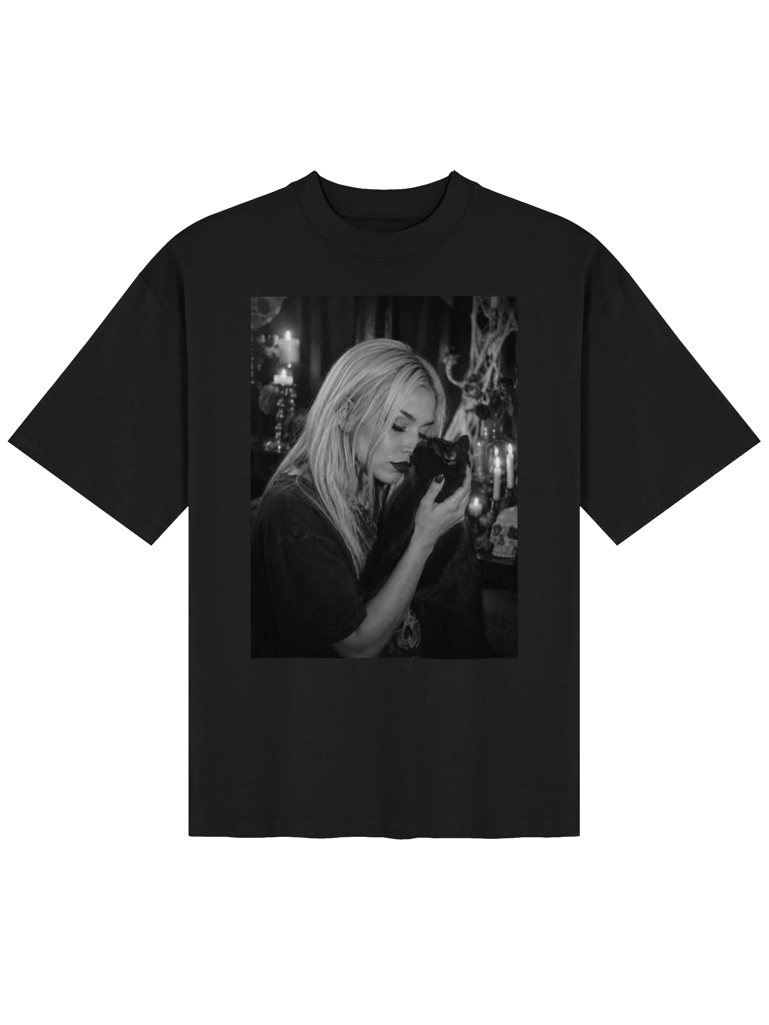 Chiara With Black Cat Oversized Tee product image (4)