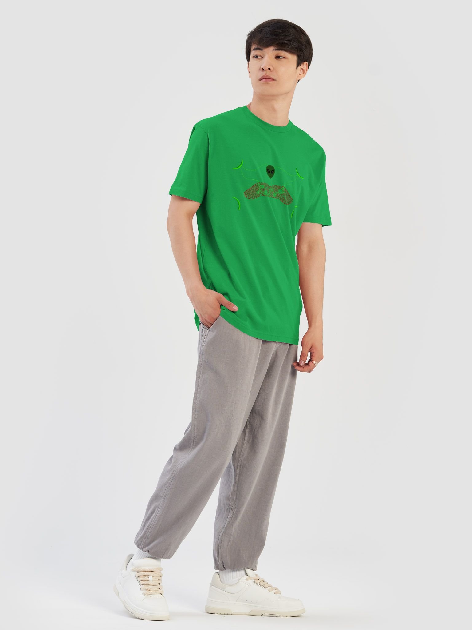 Alien Controller Connection T-Shirt product image (7)