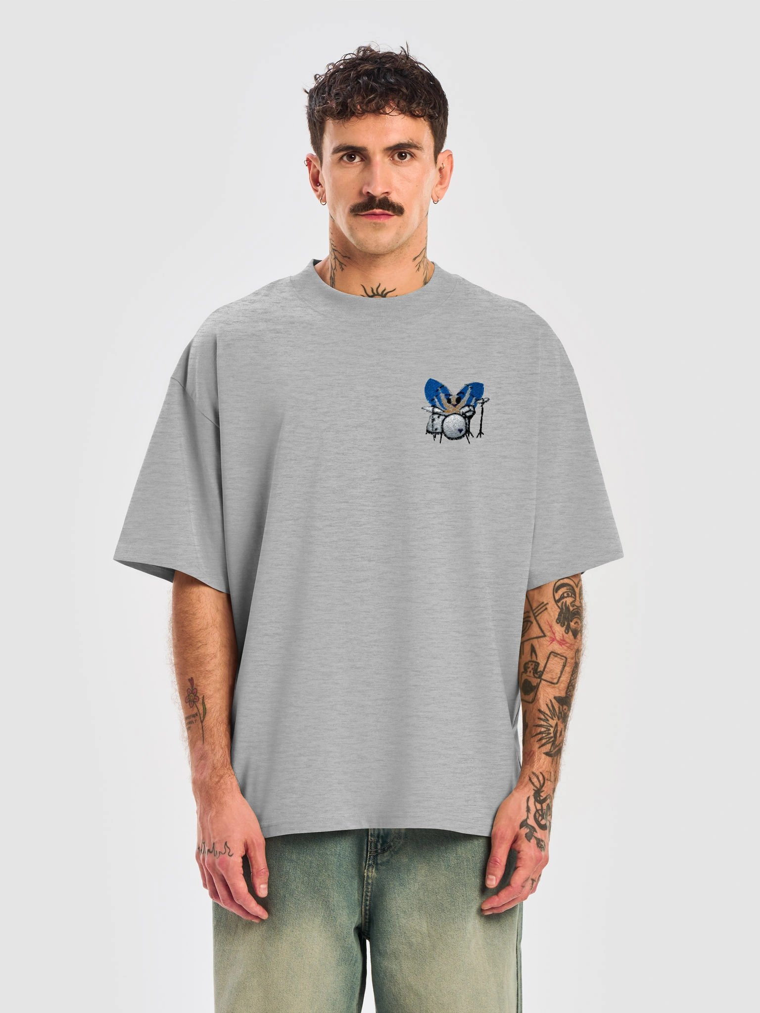 The Drumming Bug Embroidered Oversized Tee  product image (9)