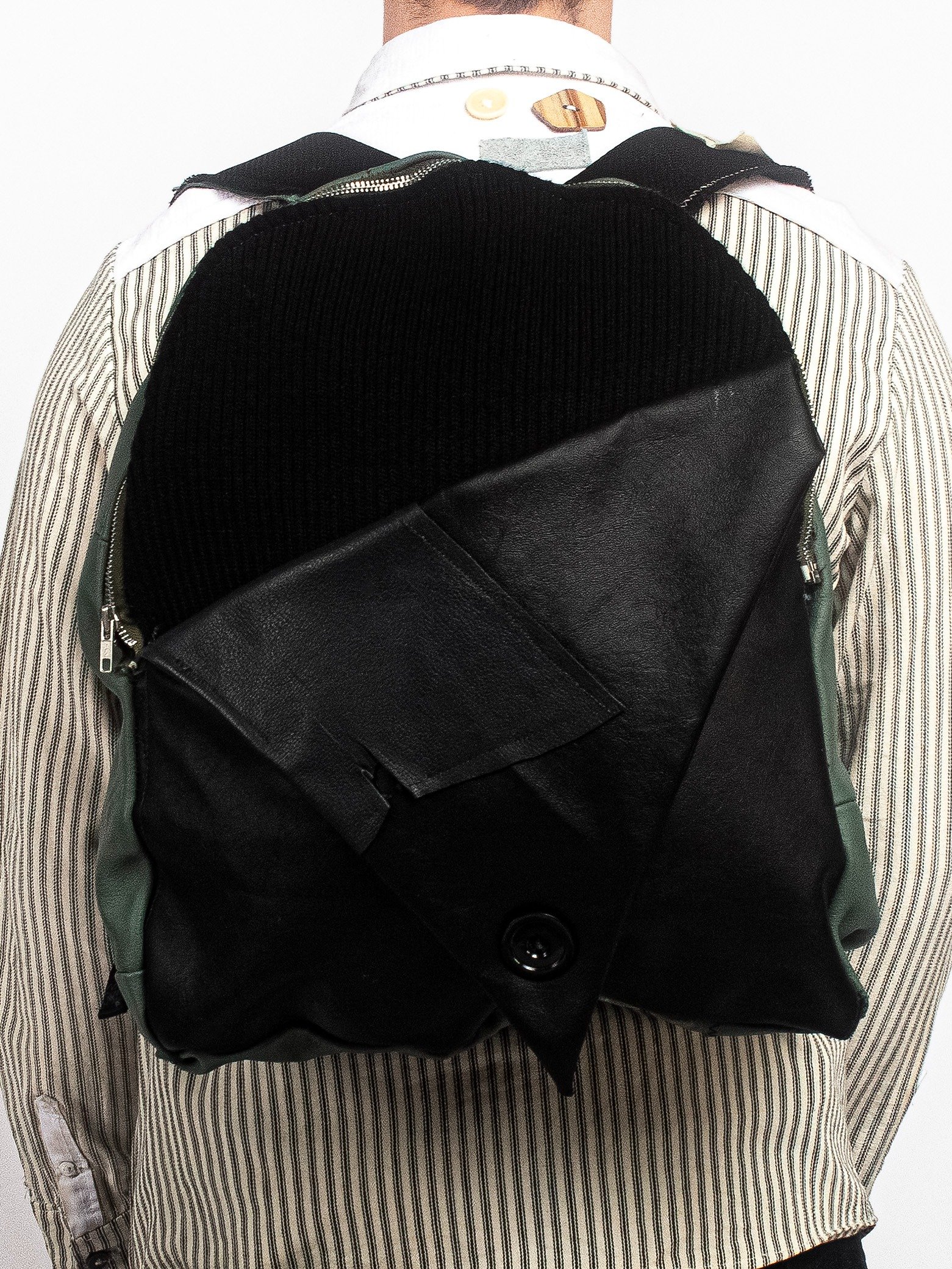 RIBKNIT X LEATHER COMFORT BACKPACK product image (1)