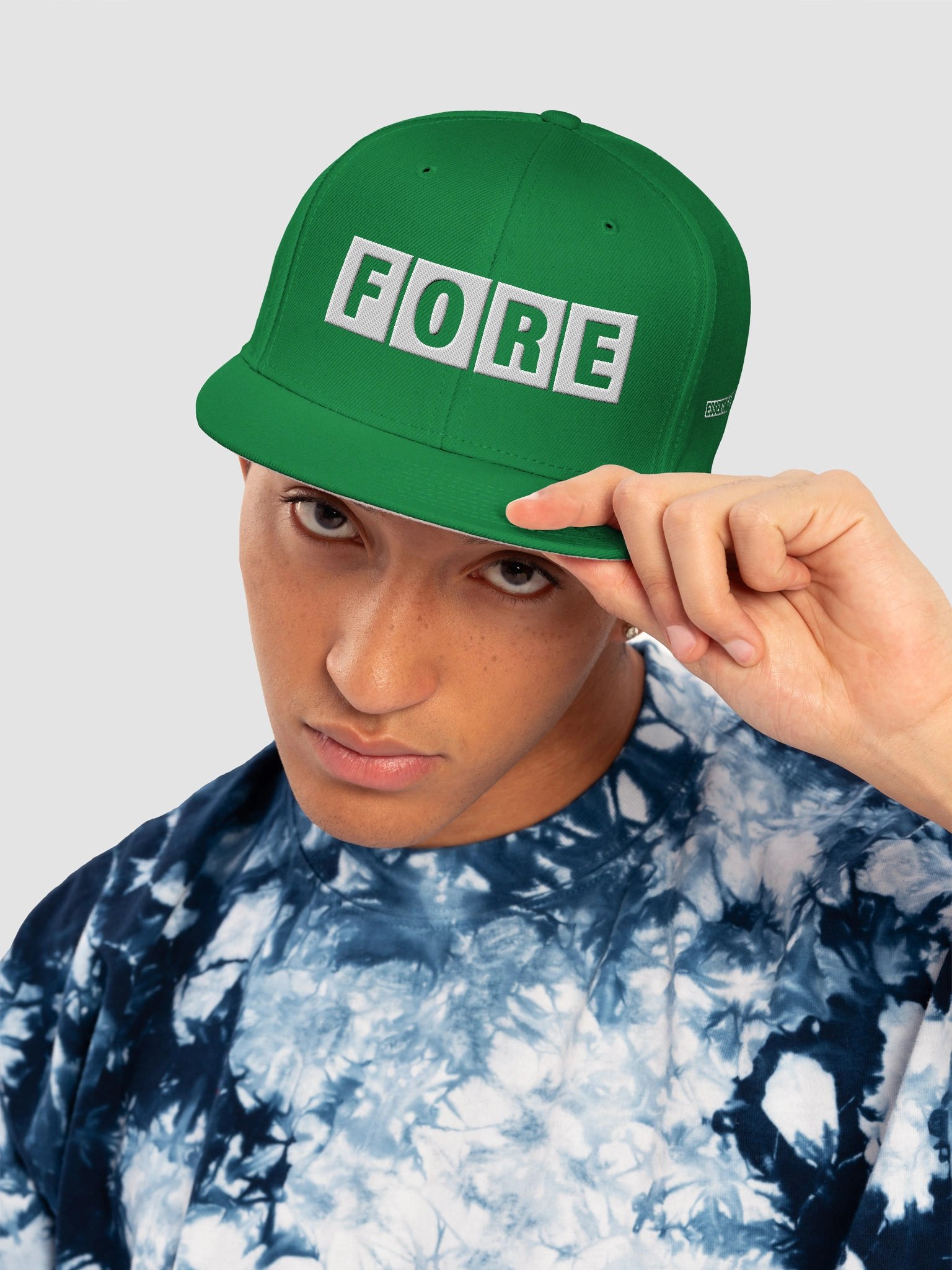 Snapback cap with “Fore” written on it product image (5)