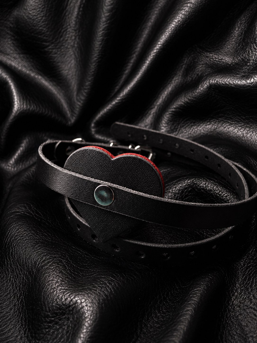 Thigh Strap Heart product image (2)