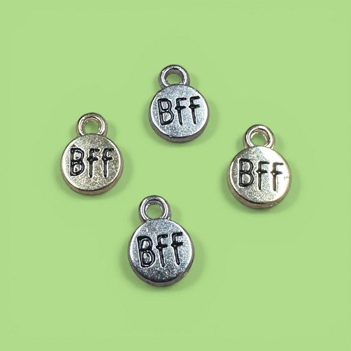 Little BFF Whinny Winners Braid and Bridle Charms for Horses | Little Shop of Ponies product image (1)
