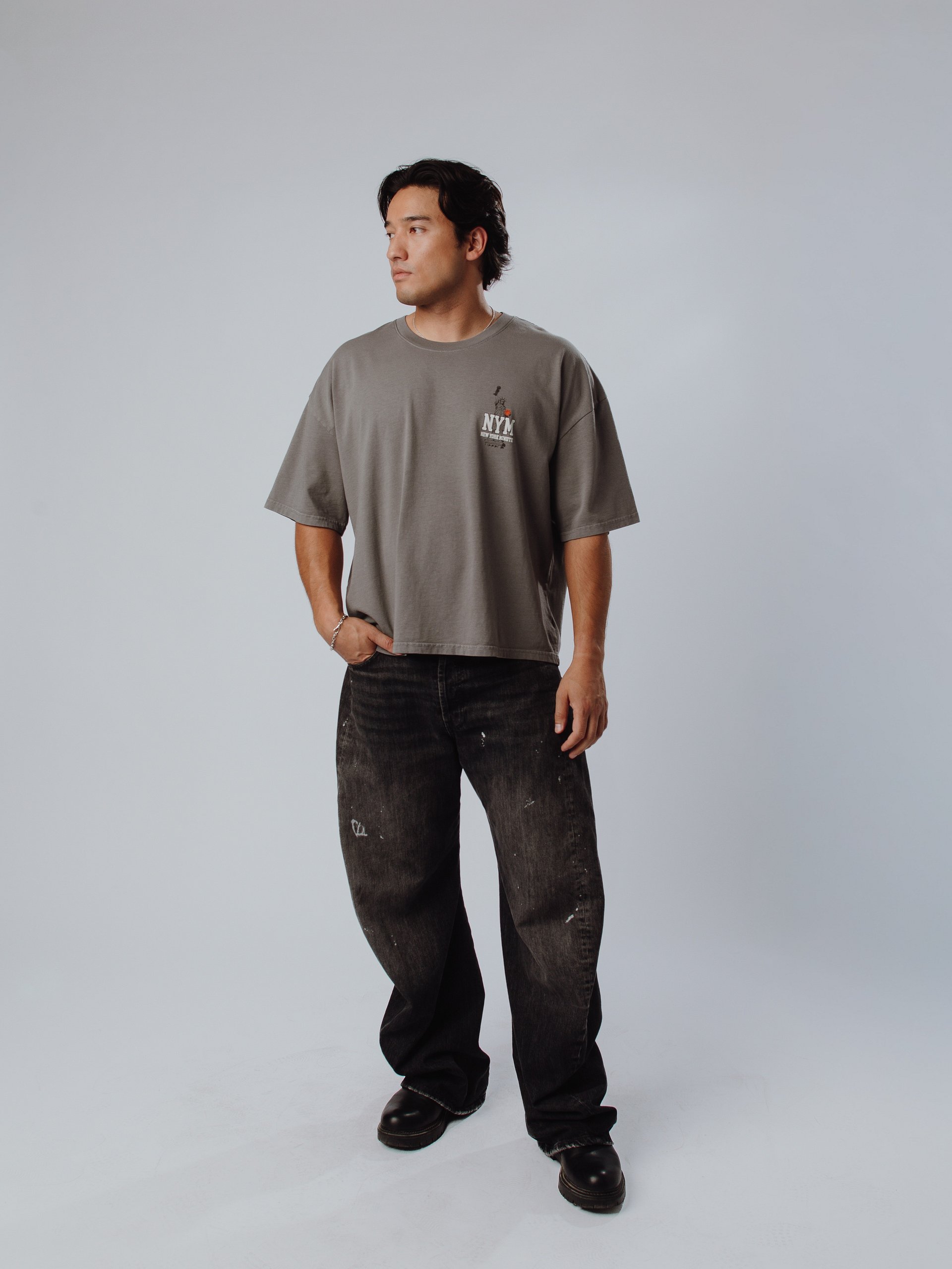 New York Minute 'Lady Liberty' Crop Tee product image (4)