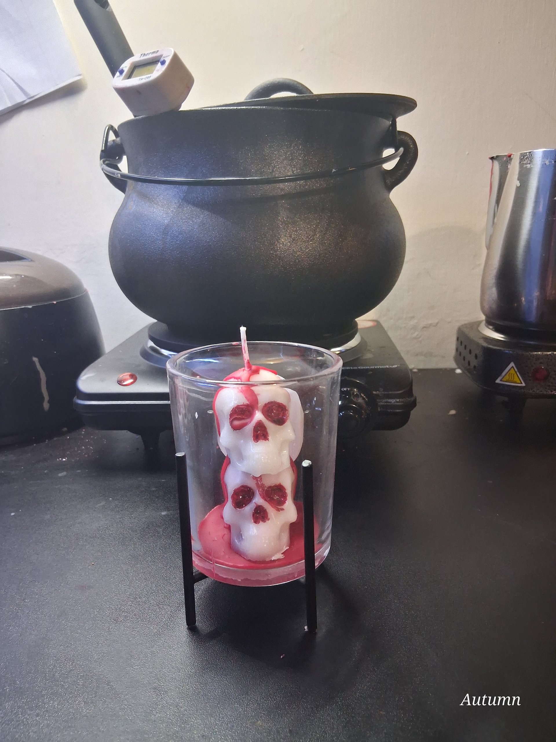 Stacked Skull Candle product image (2)