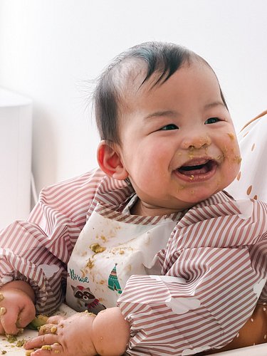 This week’s vlog is very close to our hearts❤️ Remember that time we documented Skylar’s solid food journey? We’re doing the ...