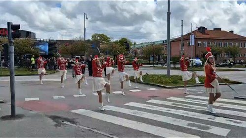 Idag har korpen fått äran att vara med och fira 17 maj tillsammans med @molndal_drill 🇳🇴🥁🥁