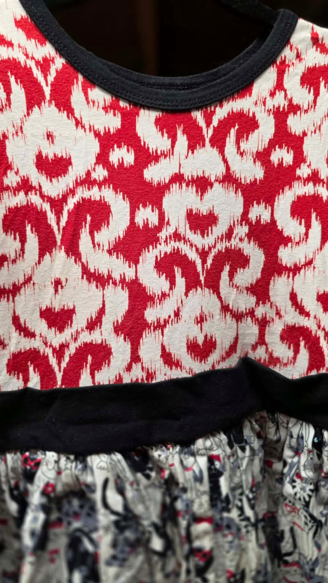 CHRIS N MISSY - Size 8 - GENTLY USED - Black Cats product image (3)