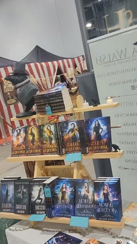 We are on DAY THREE, the final day of Ottawa ComicCon.

Love fantasy filled with heart, friendship, romance, and sometimes dr...