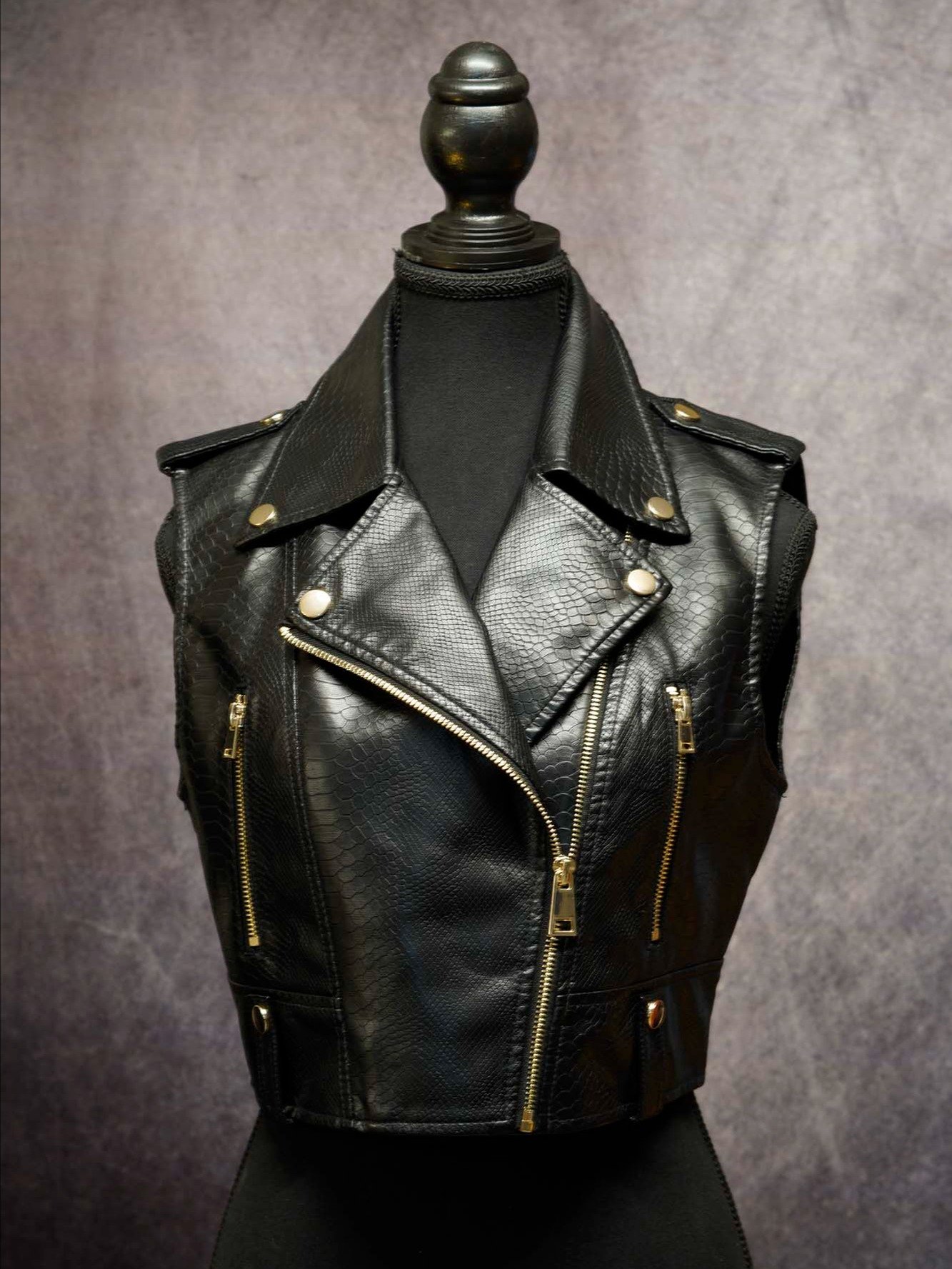 Cyberpunk 2077 - Afterlife Luminous Rocker Vest [Prebuilt LED Jacket] product image (4)