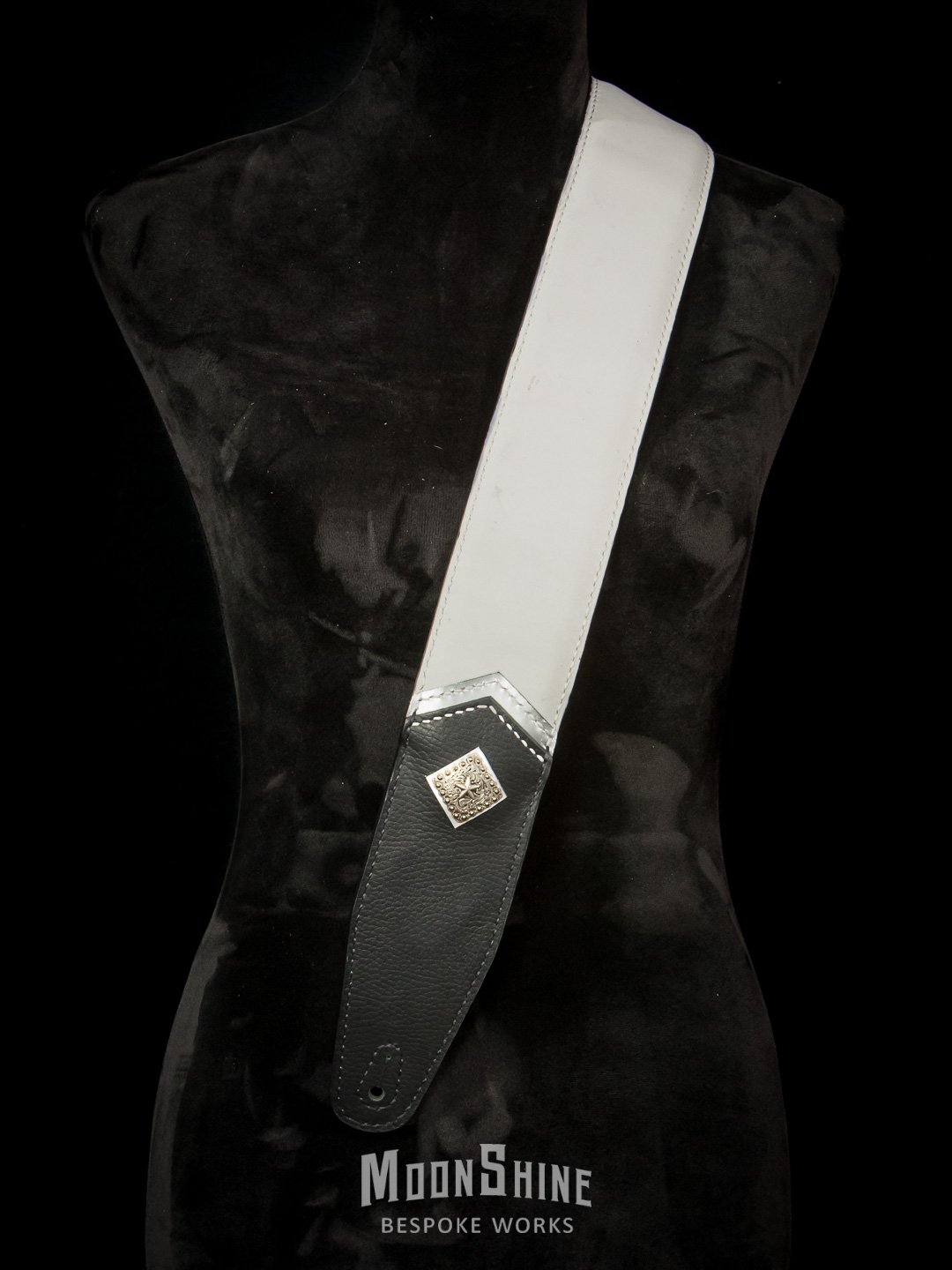 White Chevron Padded Guitar Strap product image (5)