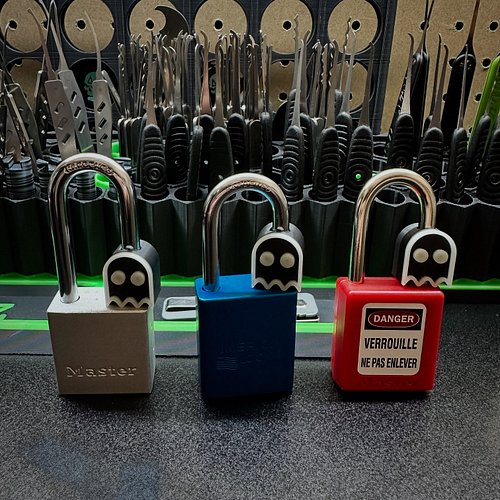 Thanks @elroyztoyz for the amazing lock tags and hoodie pulls. Making my @dixxonflannelco that much better. #locksport #lockp...