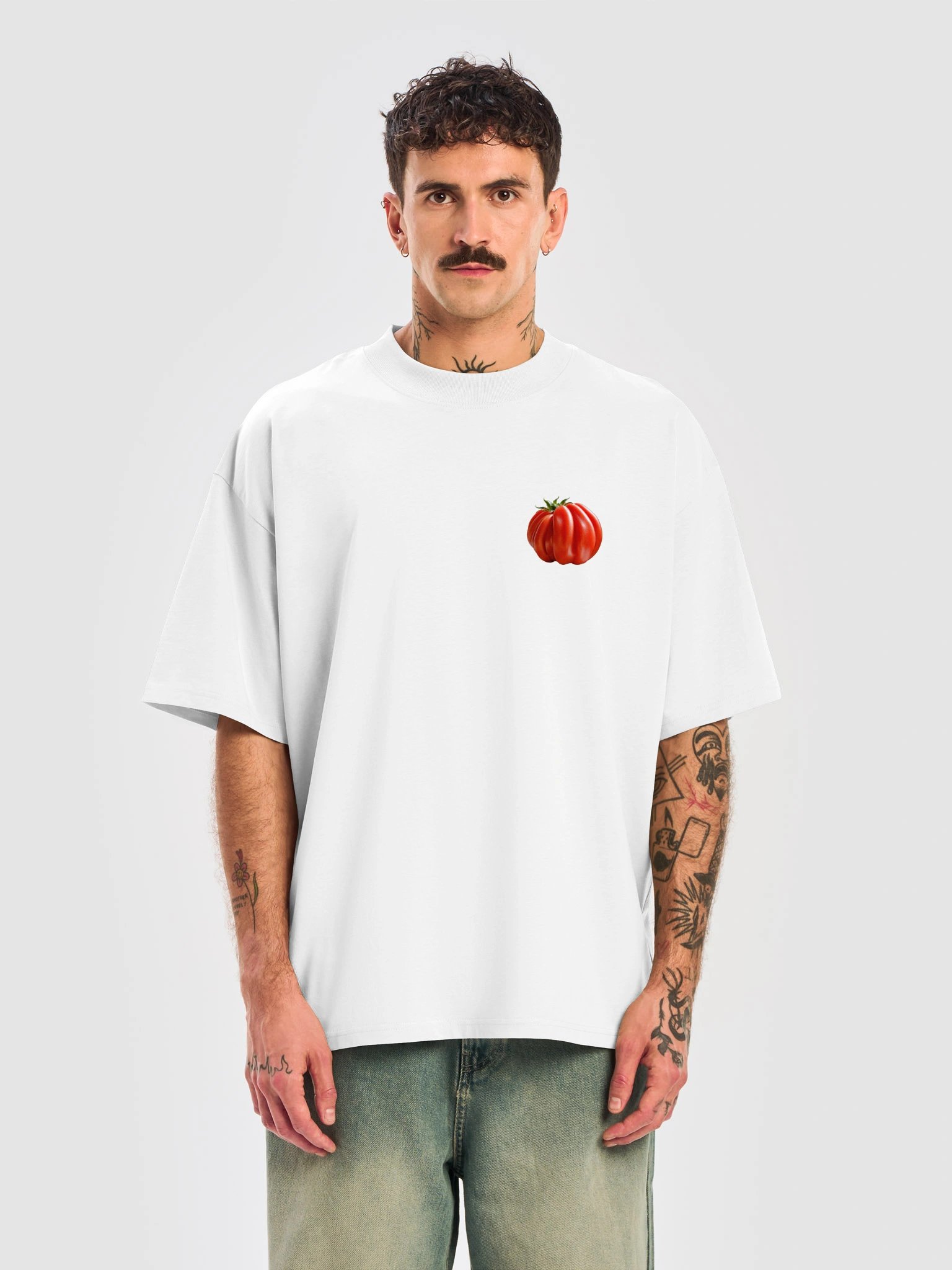 Juicy Heirloom Tomato Oversized T-Shirt | Boxy Fit Botanical Tee product image (1)