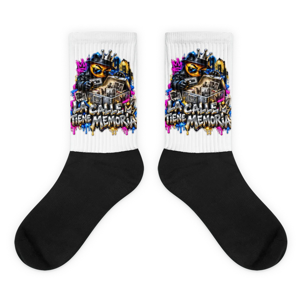 La Calle turned memoria socks product image (1)