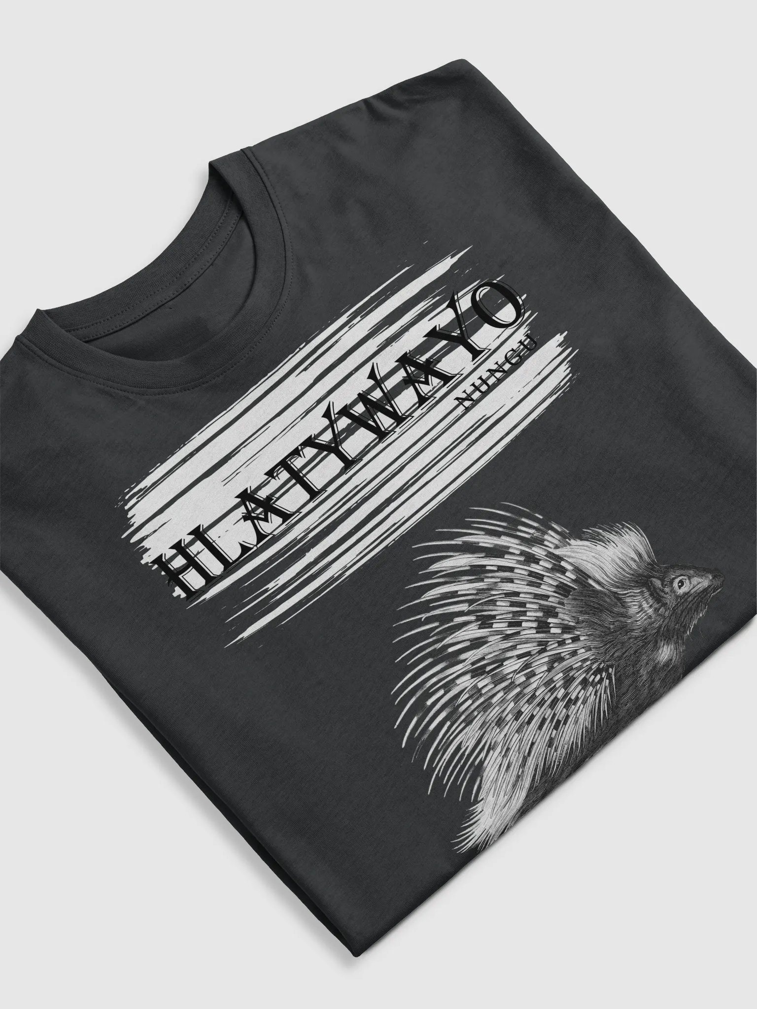 Hlatywayo Nungu Shona Totem Tshirt product image (5)
