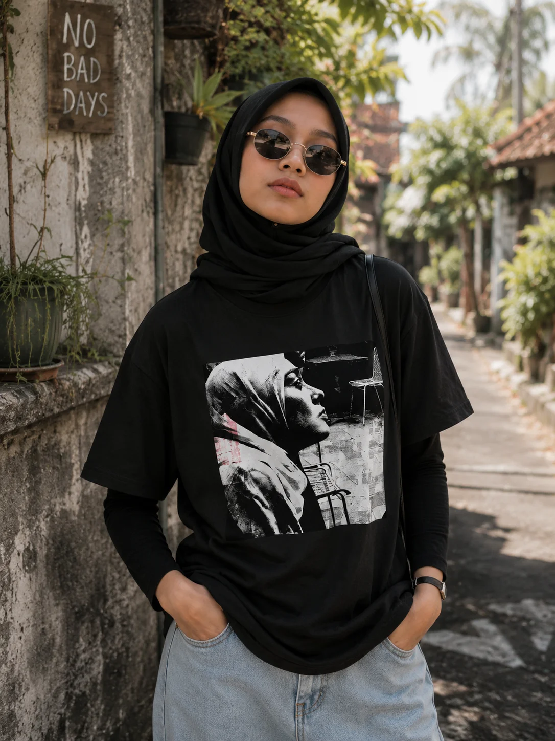 Sidewalk Dreams Graphic Tee product image (1)