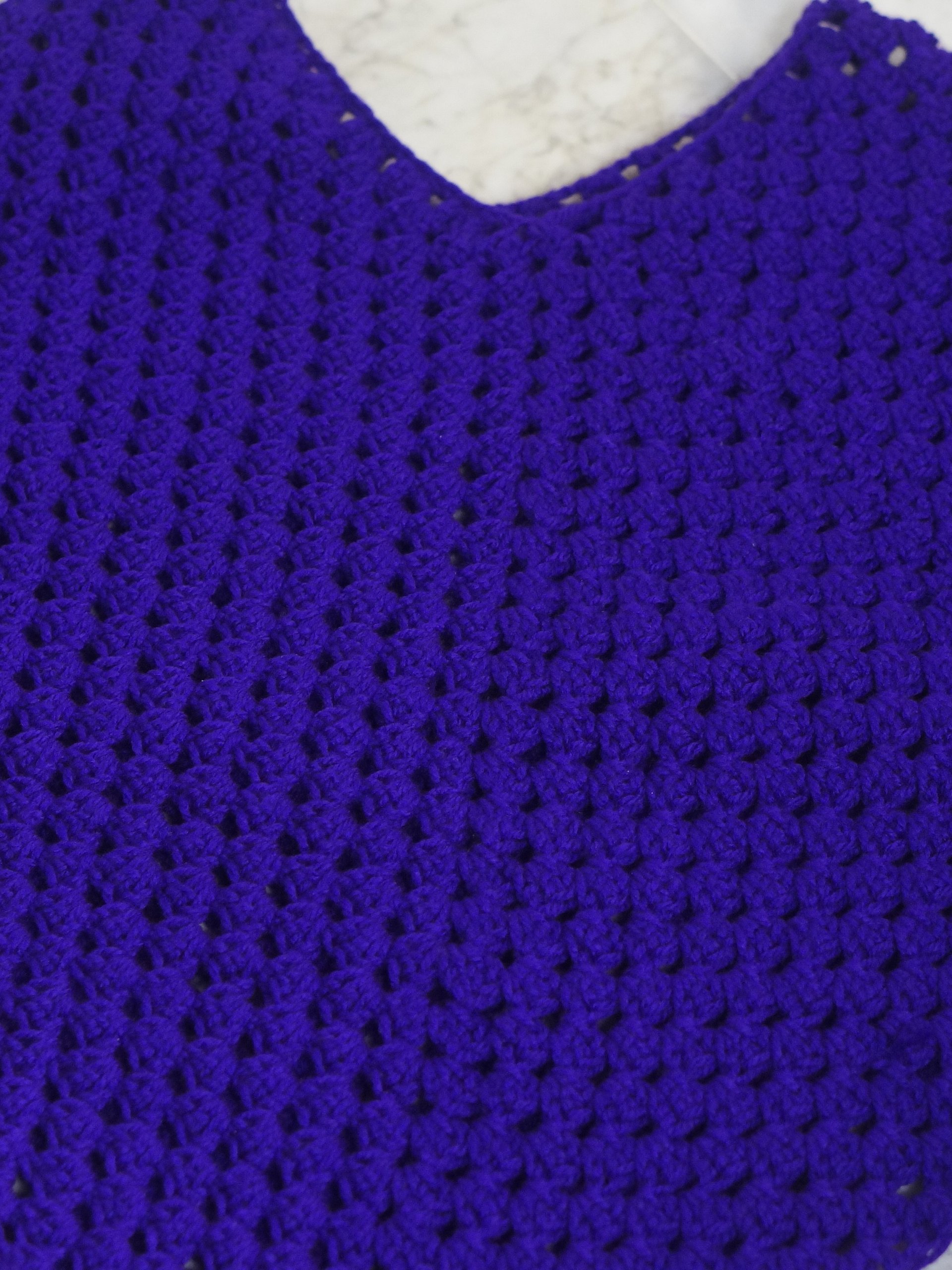 Easy granny stripes poncho pattern product image (3)