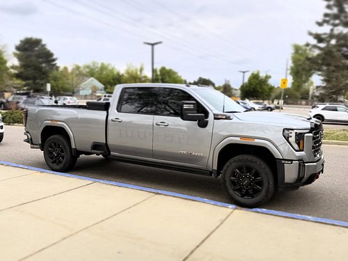Built like it hauls mountains. Subtle enough for the parking lot.

BTC material all the way.

#Boulder #Trucks #bouldertruckclub
