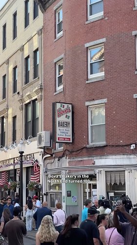 A huge congratulations to @bovasbakery in the North End of Boston for turning 100 years old today! An unbelievable accomplish...