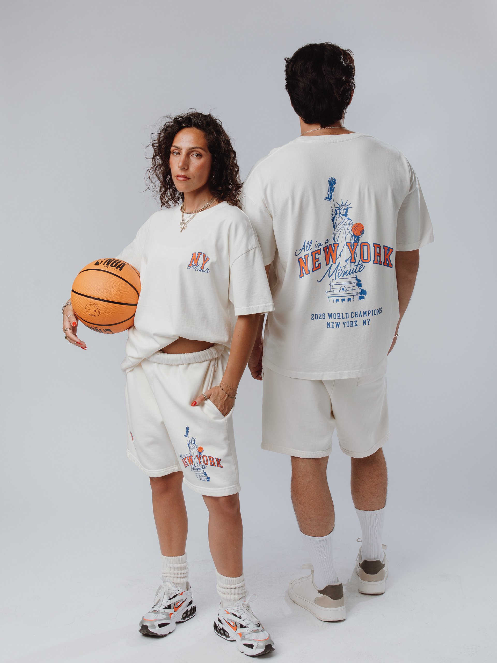 New York Minute 'Lady Liberty' Tee product image (4)