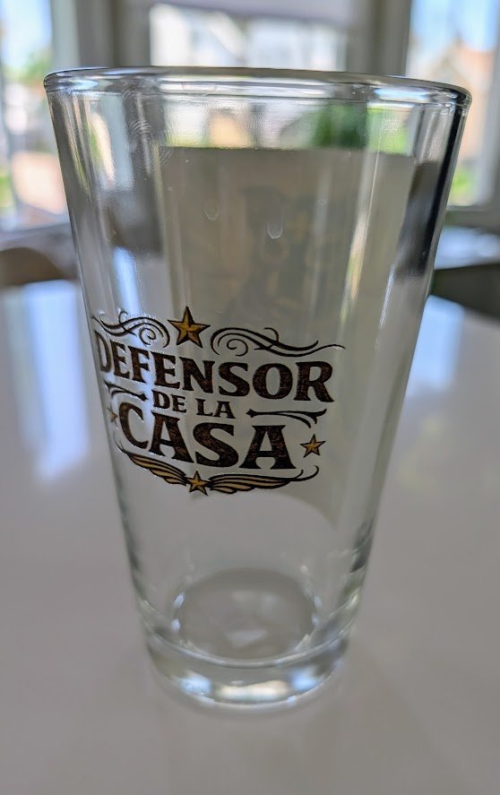 Defensor de la Casa Luchador Dog Pint Glass – Guard Dog Beer Glass | 16oz Bar Glass for Dog Owners | Mel’s Angels product image (3)
