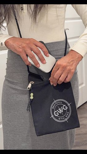 Everyday Inspiration Bags ✨

Small, practical, and designed to bring a little inspiration into your everyday moments.

From G...