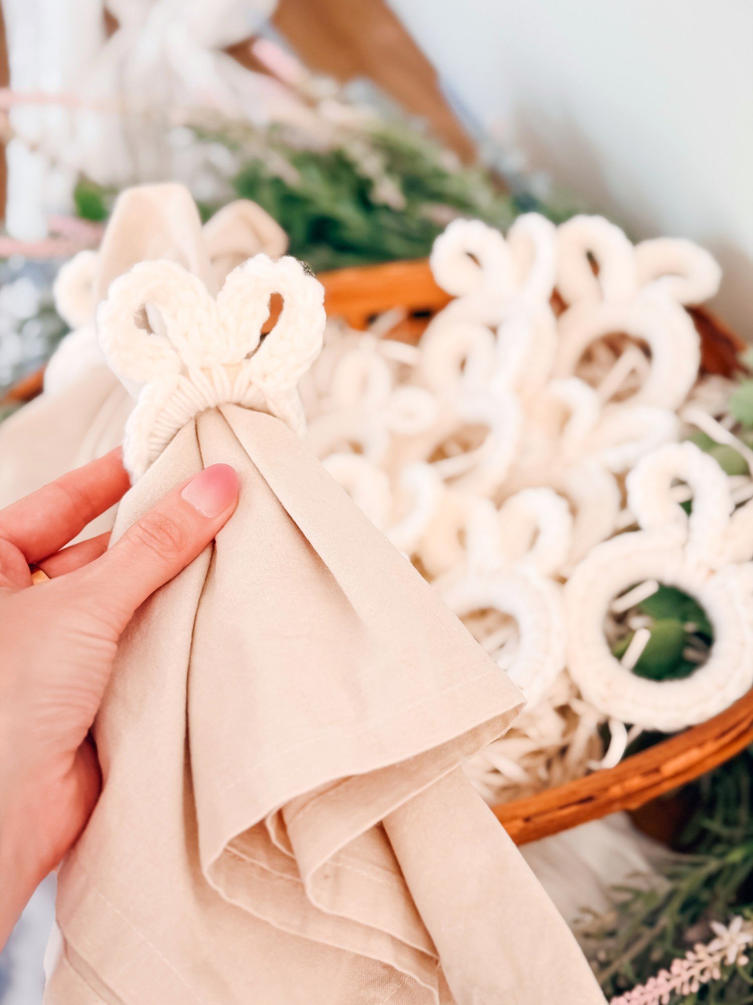 Carrots & Cottontails Crochet Garland & Napkin Rings product image (9)
