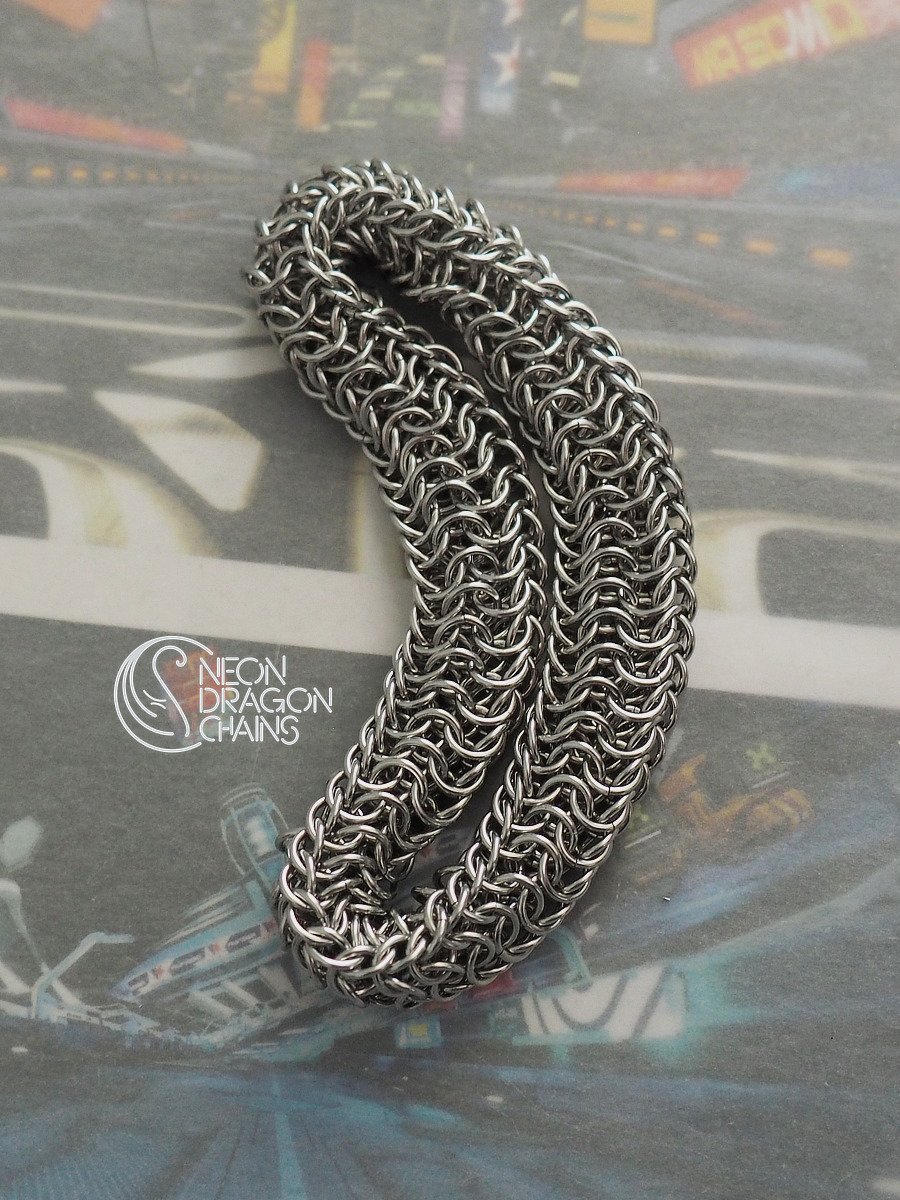 Mobius Fidget Toy / Stainless Steel product image (3)