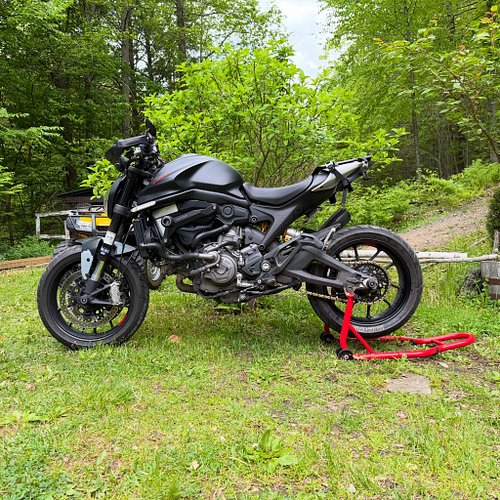 the magic of cleaning your chain on a nice sunny day. no rush, take your time, then take the baby for a spin #cleanchainclub ...