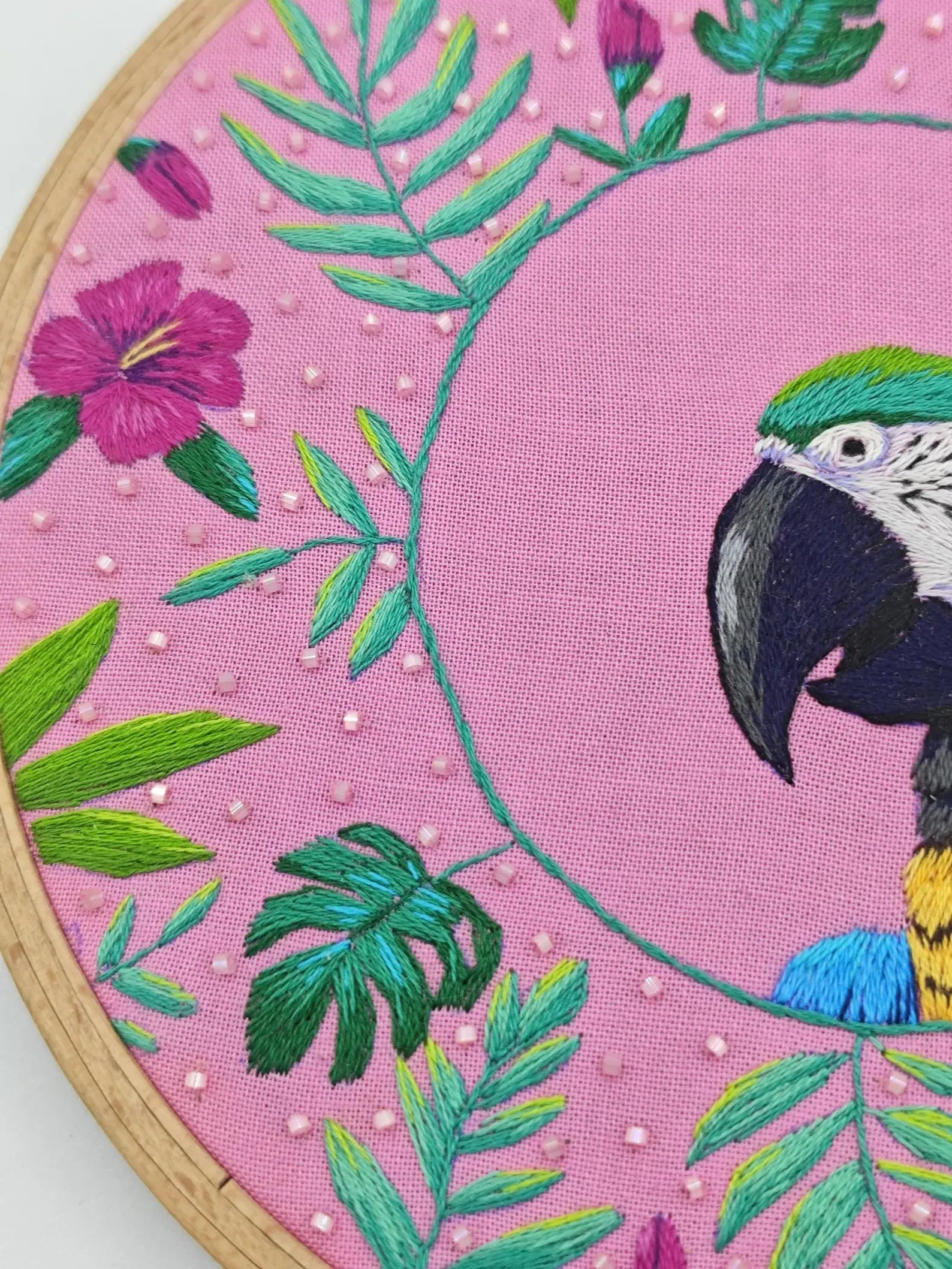 Parrot PDF embroidery pattern, step by step instructions for thread painted macaw product image (4)