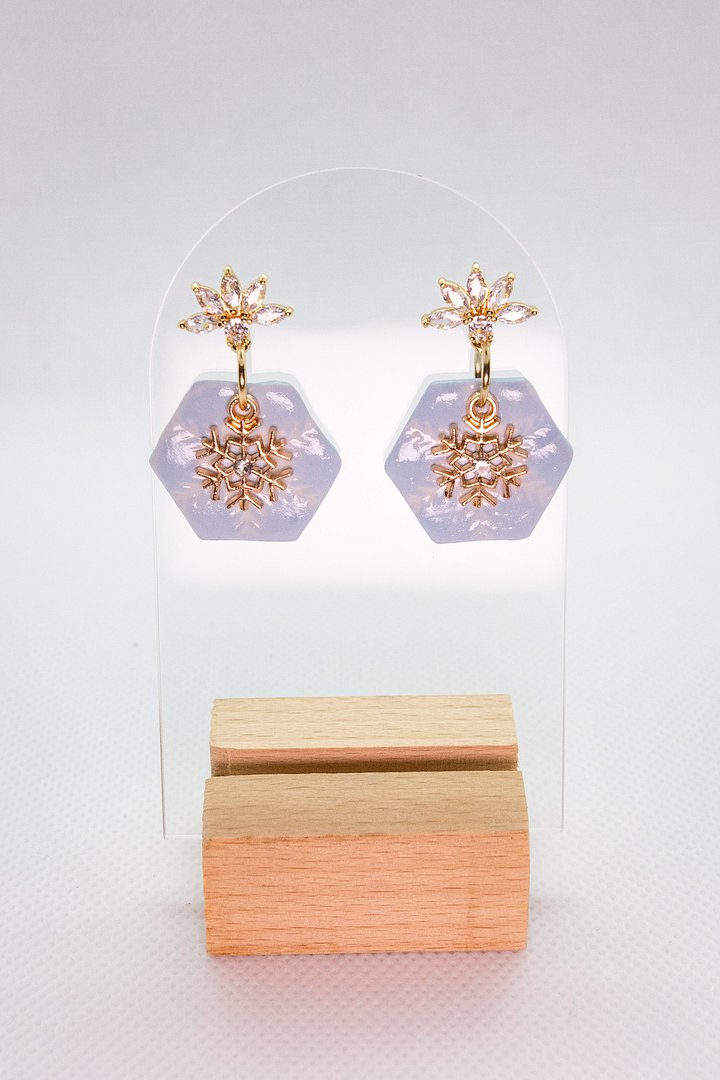 Gold Snowflake CZ product image (1)