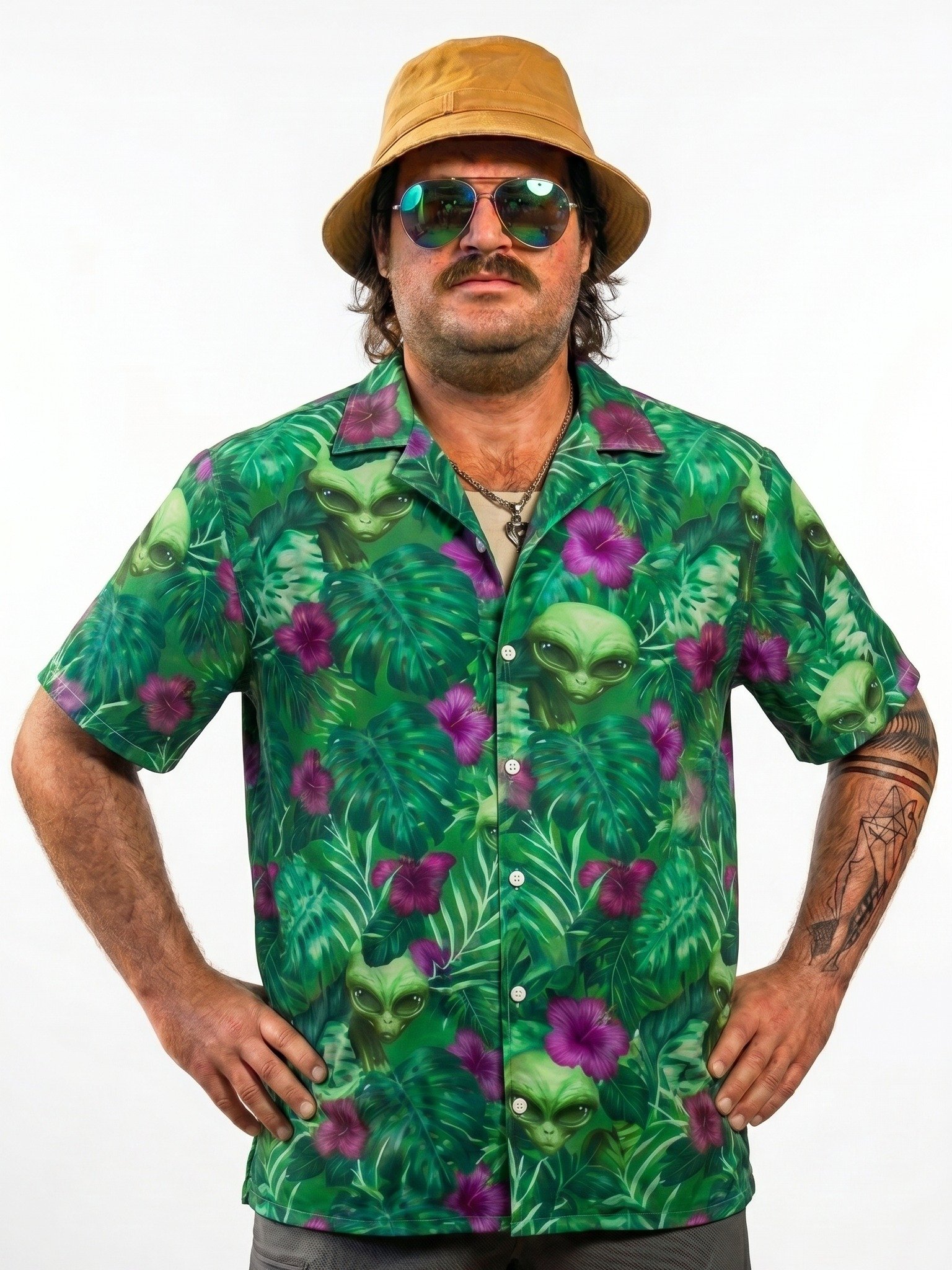GTA VI Cal Hampton Alien Shirt – Limited Fan Edition product image (1)