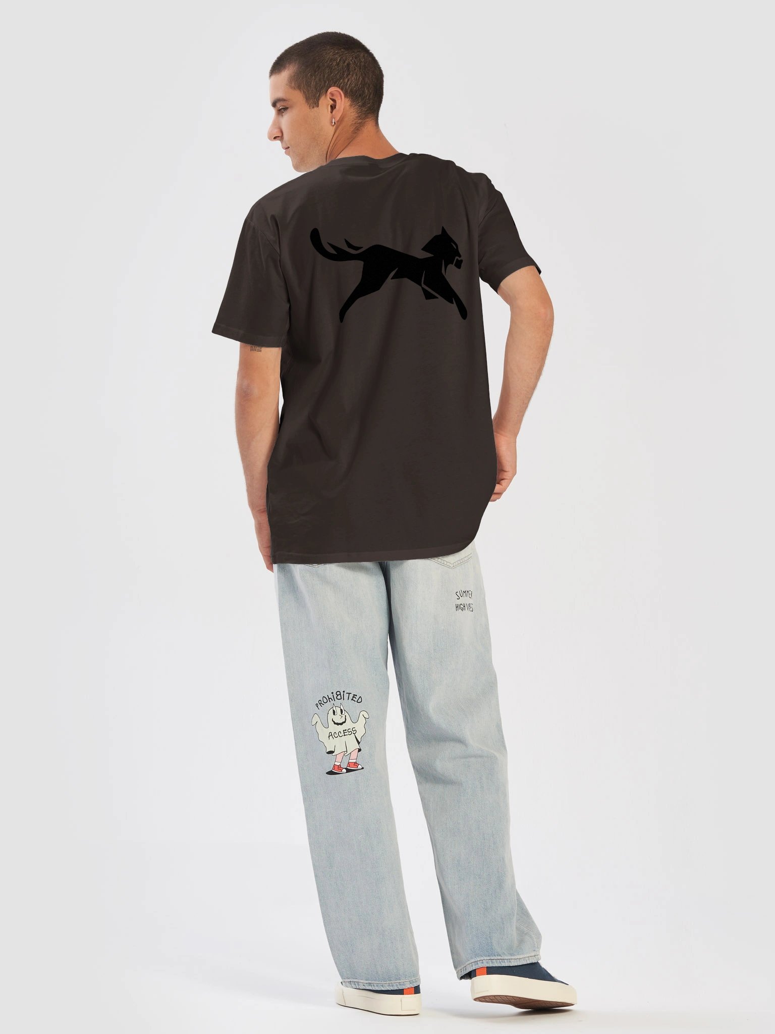 AQRA Minimal Big Cat Logo Tee product image (3)