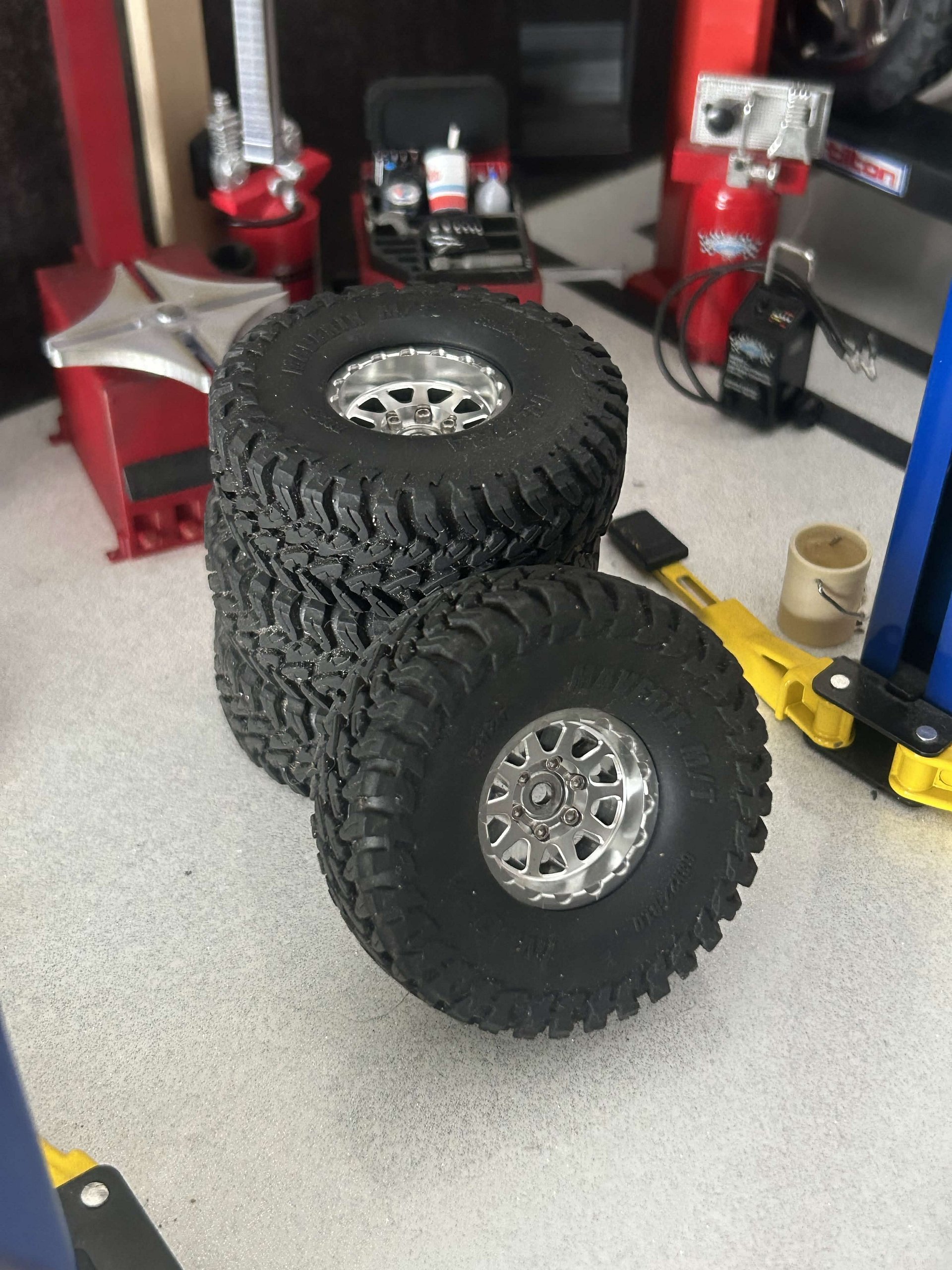 Robskii Wheels / Injora tires product image (1)