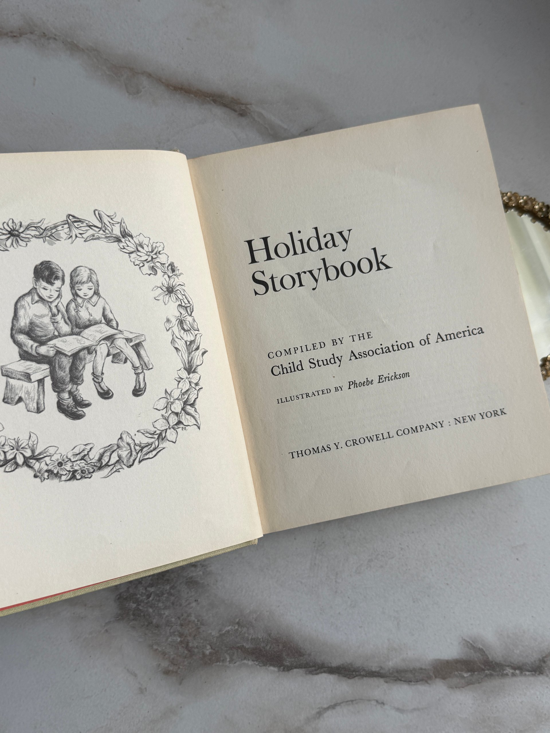 1952 Holiday Storybook, Child Study Association of America, First Printing Hardcover product image (2)