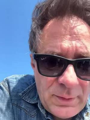 Vous travaillez 40h, vous dépendez des aides pour manger Une réalité glaçante : travailler à temps plein ne suffit plus pour vivre dignement. Comment en est-on arrivé là et quelles solutions pour les travailleurs pauvres ? 27/04/2026 ##DébatPolitique ##TravauxPauvre ##CriseSociale ##Précarité ##FrancePolitique ##Justicesociale ##Salaires ##AidesSociales