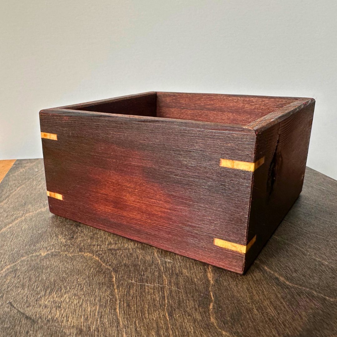Western Cedar Square Box product image (4)