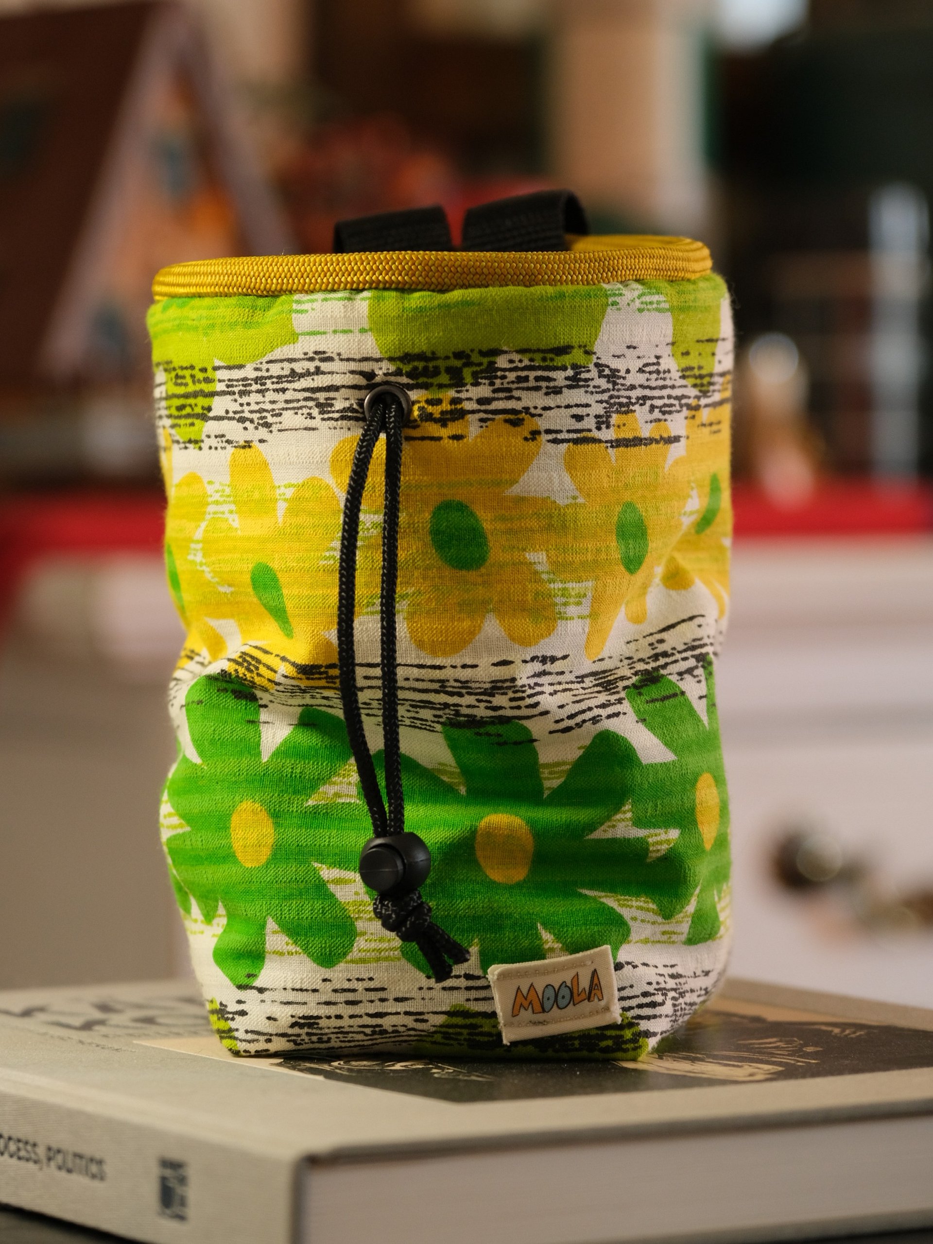 60s Charm Chalk Bag product image (1)